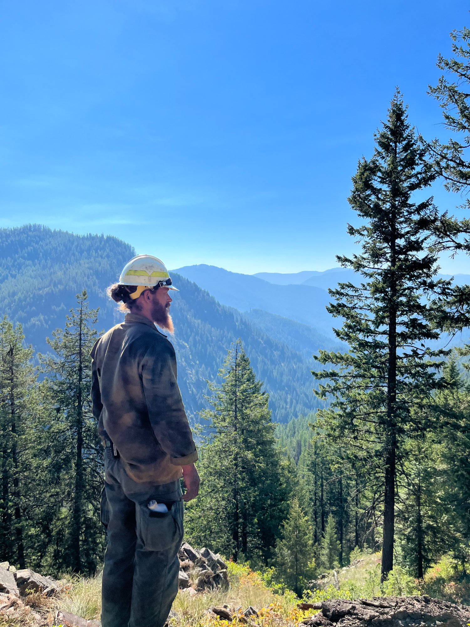 Cockpit flying mountains